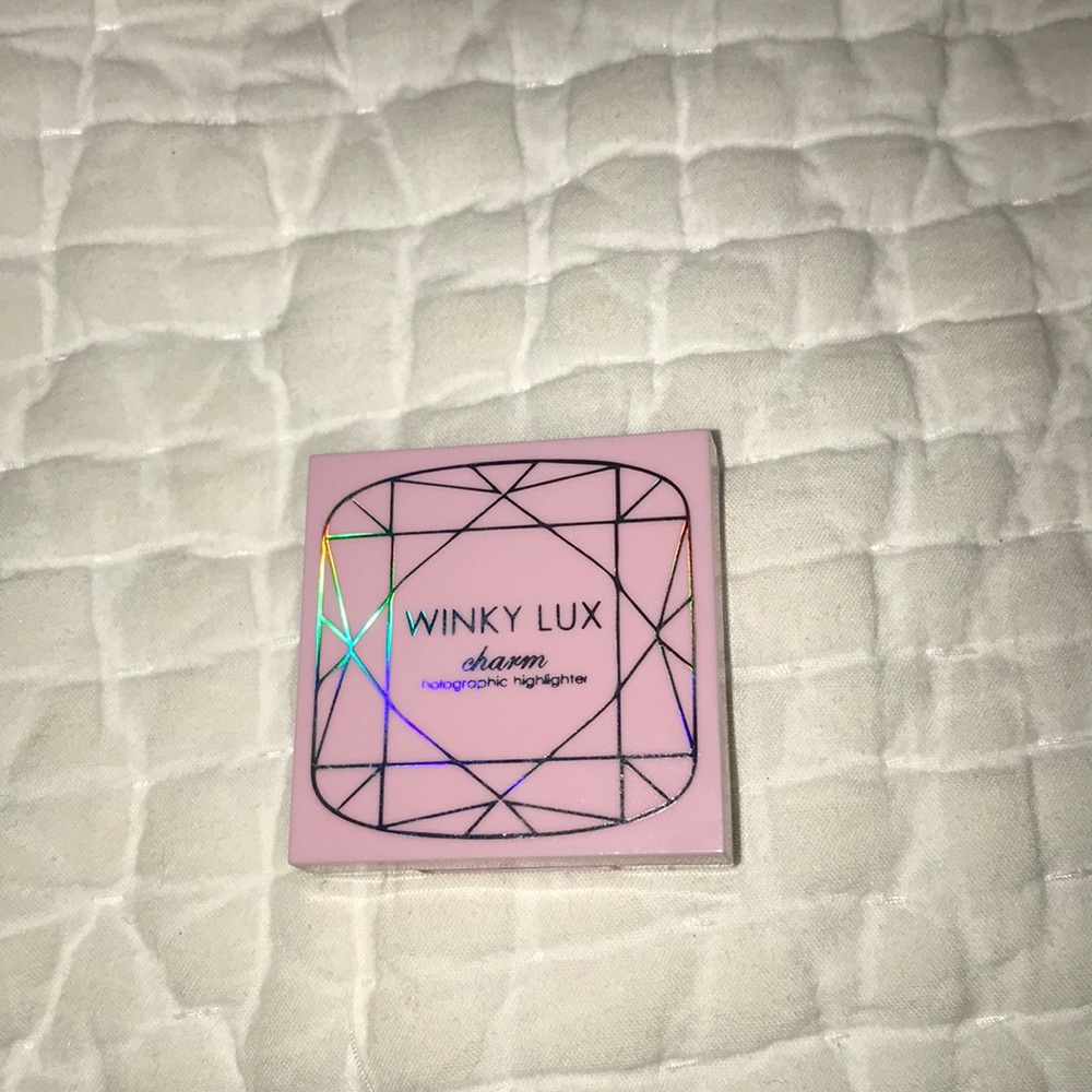 Winky lux holographic highlighter-charm
